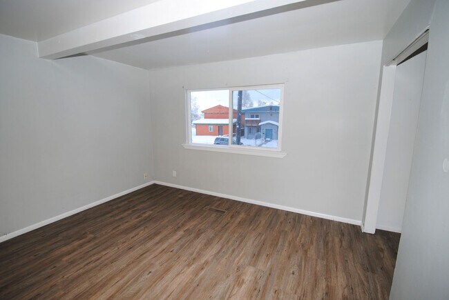 Building Photo - Lathrop St (1424/1426)