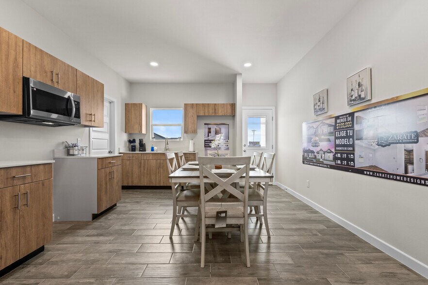 Building Photo - 1811 Unity Dr