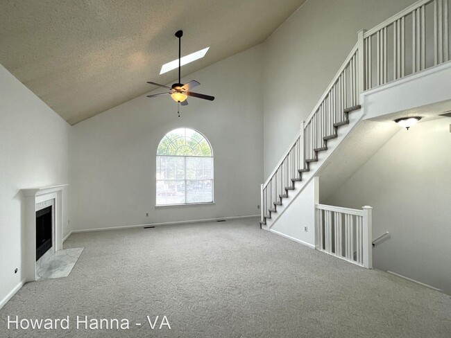 Building Photo - 3 br, 2.5 bath House - 627 Sail Fish Quay