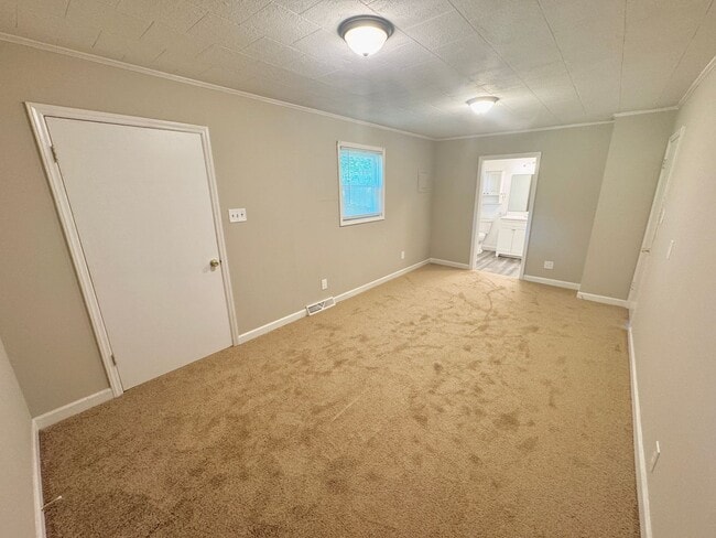 Building Photo - North Iredell - 3 Bedroom / 2 Bathroom