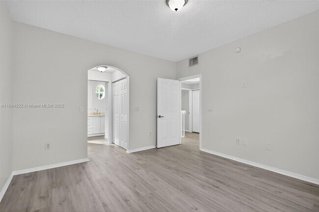 Building Photo - 8425 NW 141st Terrace