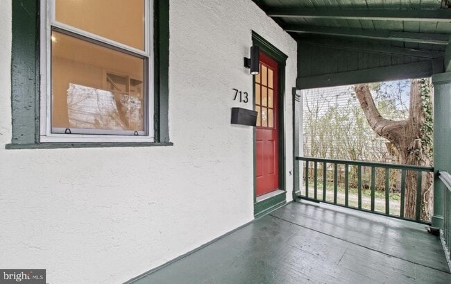 Building Photo - 713 Haverford Rd