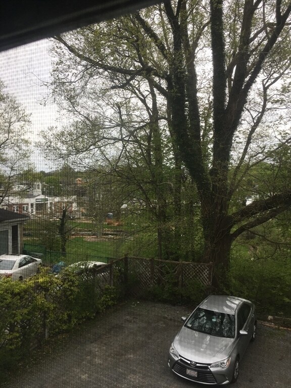 Building Photo - 21 Leyden St