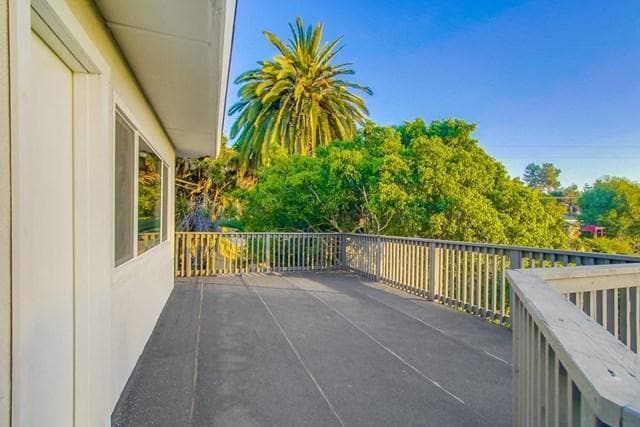 decking has been updated - 603 Sunset Dr