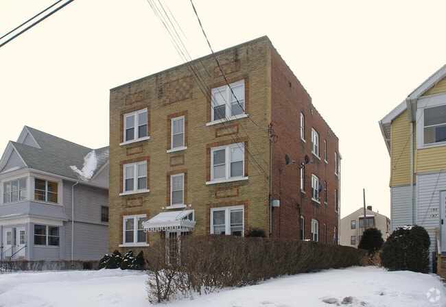 Building Photo - 191-193 Preston St