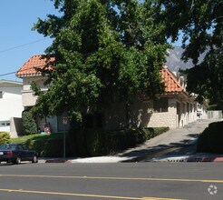 Building Photo - 2713-2719 Montrose Ave