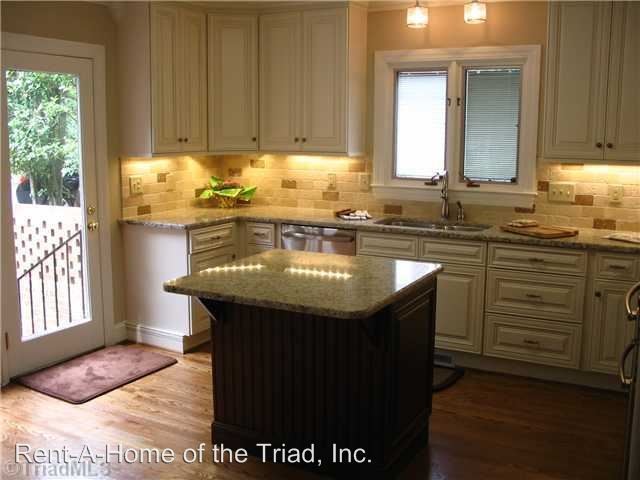 Building Photo - 3 br, 3 bath House - 7 Ramsgate Court