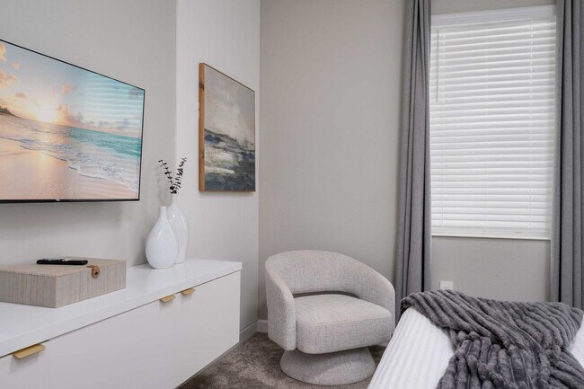 Building Photo - 9052 Sommerset Hills Dr