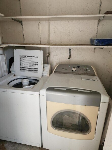 Laundry - 517 Dotterel Rd