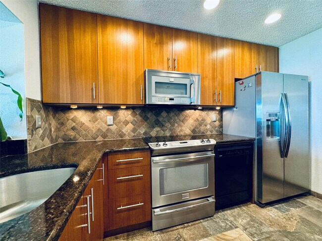 Building Photo - 1780 NW 39th Pl