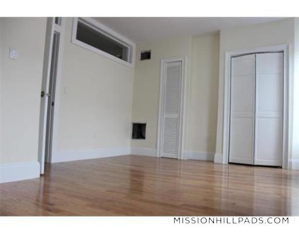 Building Photo - 9 Chesterton St