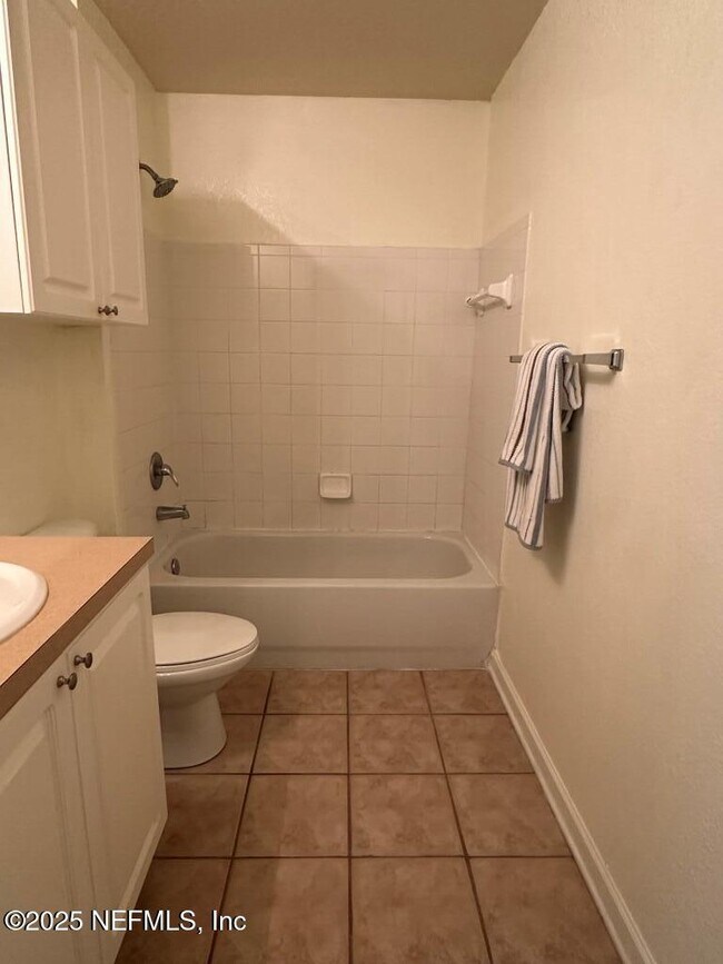 Building Photo - 305 N Villa San Marco Dr
