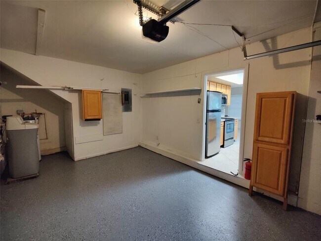 Building Photo - 6214 Dewdrop Way