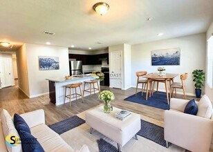 Building Photo - 6541 Sweetbay Ln