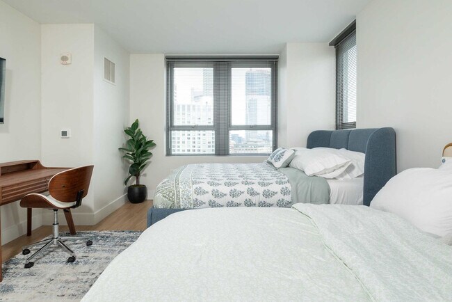 Building Photo - 677-679 Washington Street-SI ID1322145P