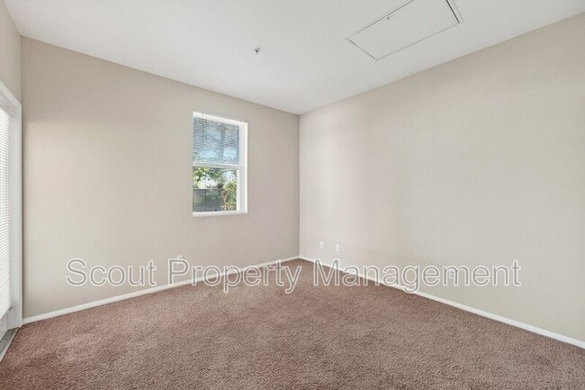 Building Photo - 44722 Adam Ln