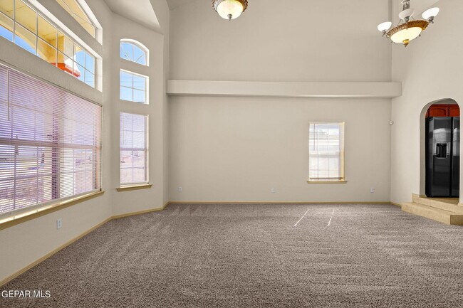 Building Photo - 6121 Byron St