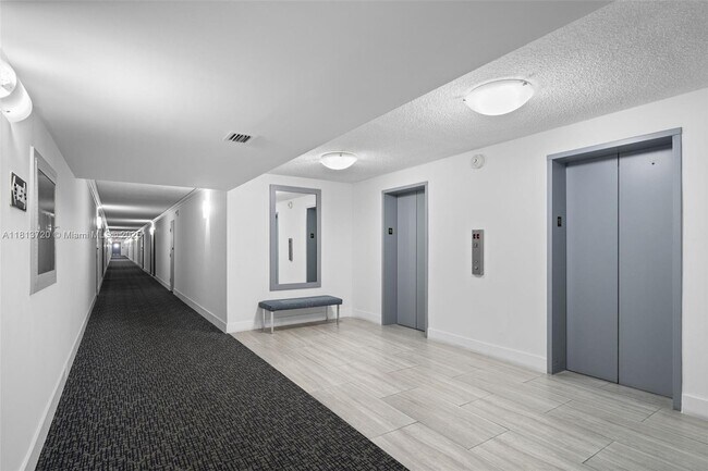 Building Photo - 137 Golden Isles Dr