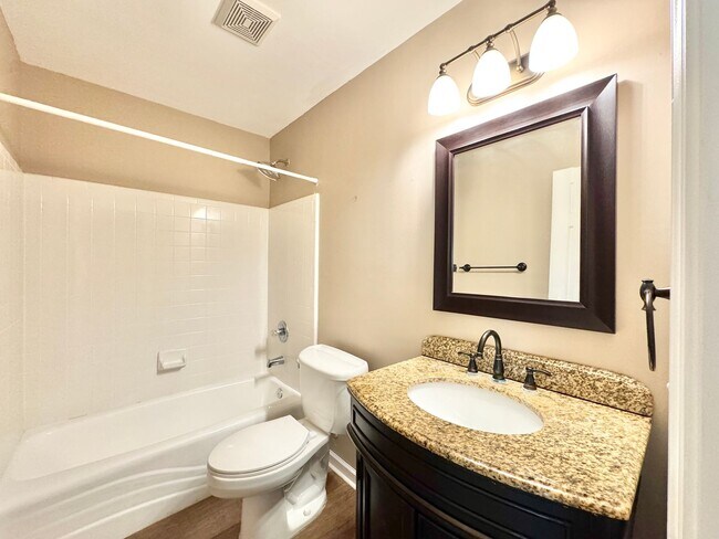 Building Photo - Adorable 3 Bedroom Home in High Point!