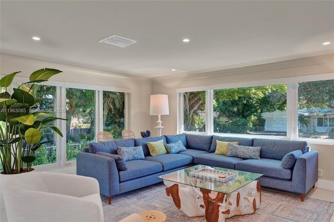 Building Photo - 1673 Bel Air Ave