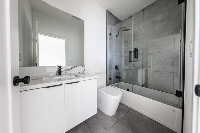 Building Photo - 1954 Purdue Ave