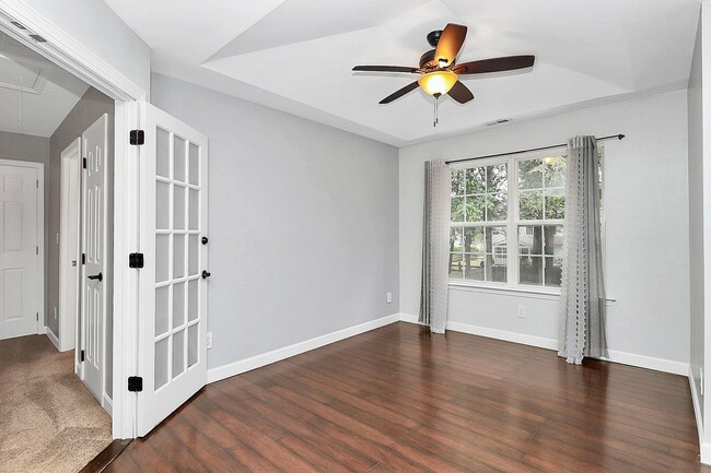 Building Photo - Welcome home to the popular Crossings neig...