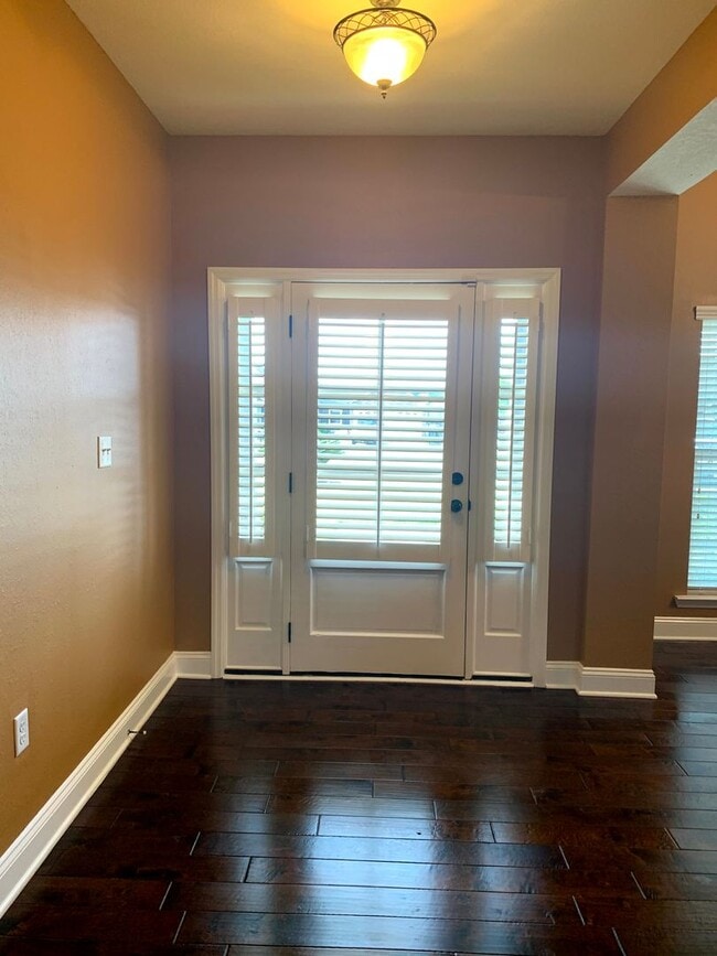 Building Photo - Stylish 3BD/2BA Rental Home in Miller Farm...