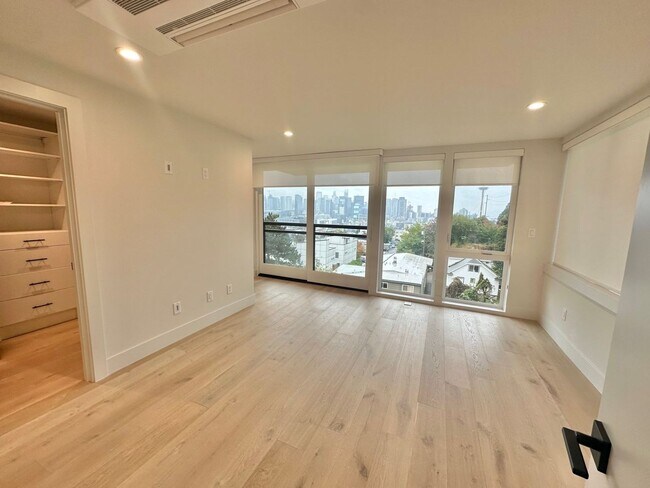 Building Photo - 507 Galer St