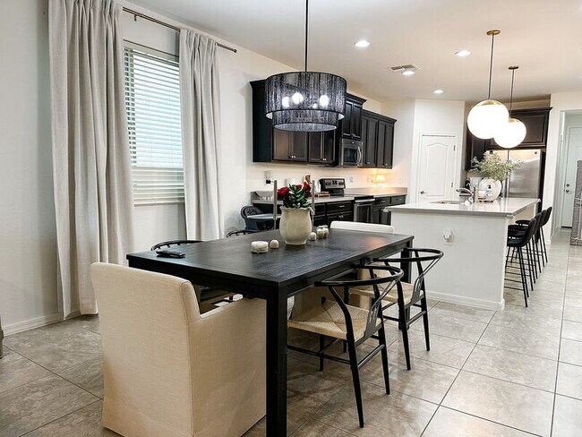 Building Photo - 41602 W Anne Ln