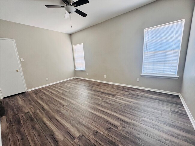 Building Photo - 7352 Regency Square Ct