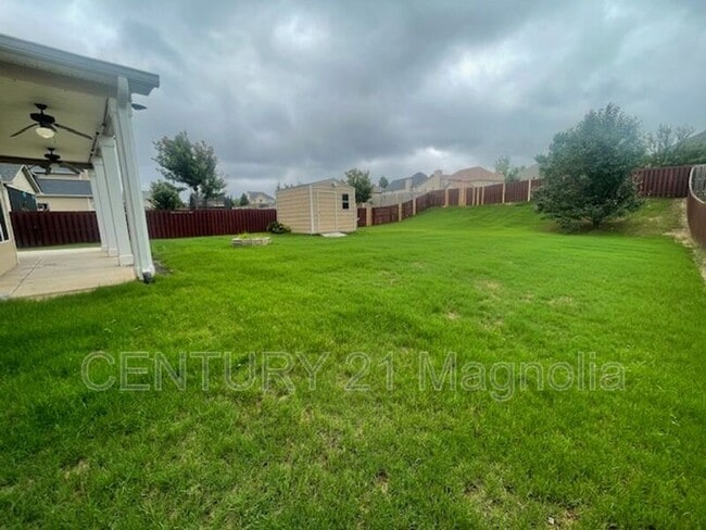 Building Photo - 2457 Sunflower Dr
