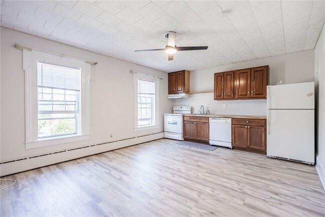 Building Photo - 981 Latta Rd