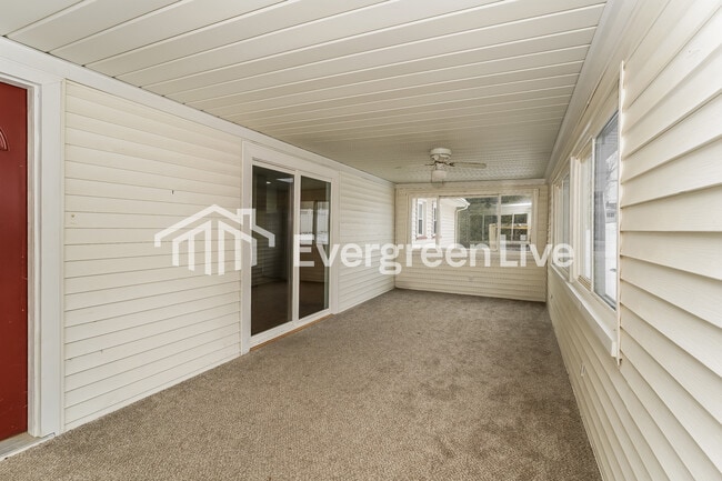 Building Photo - 220 Glendale Ave SE