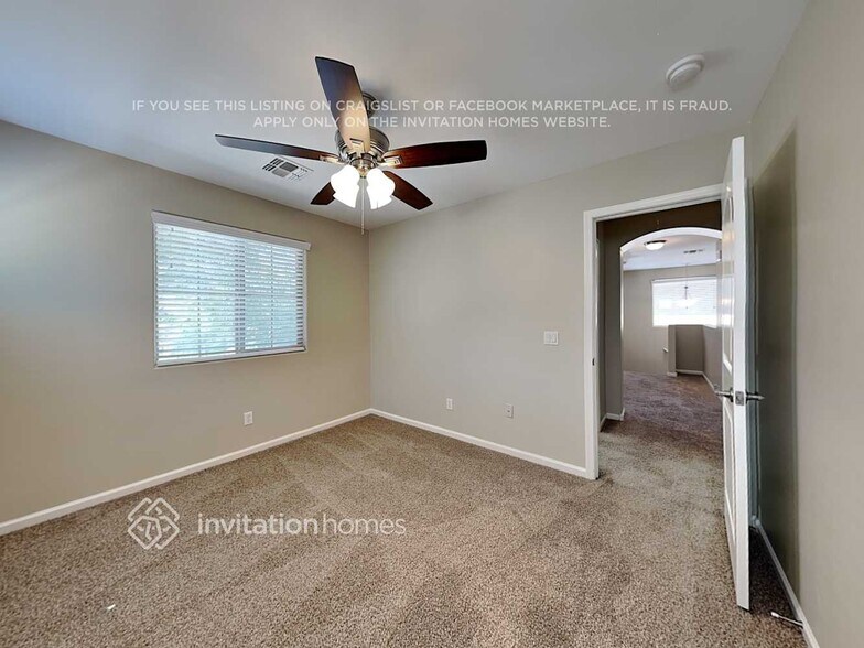 Building Photo - 1507 S Colt Dr