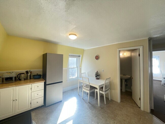 Building Photo - 60 Broadway