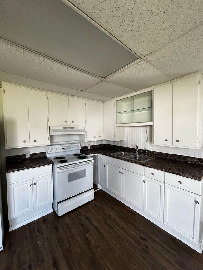 Building Photo - 248 Flame Ln