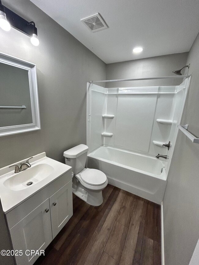 Building Photo - 6522 Olokee St