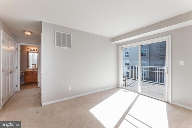 Building Photo - 5039 Anchorstone Dr