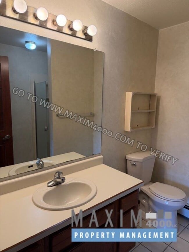 Building Photo - 3530 Ponderosa Way