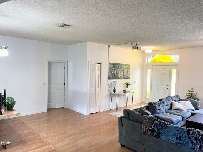 Building Photo - 78 Fountain Gate Ln