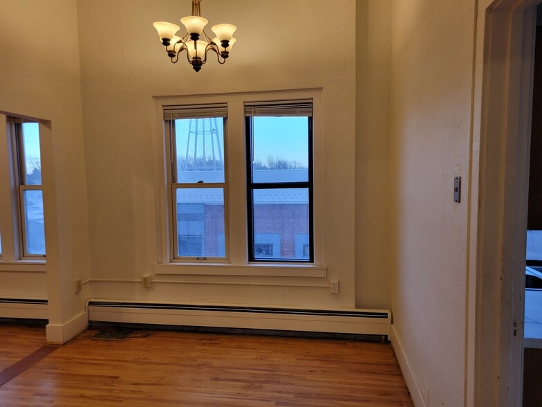 Building Photo - 101 2nd Ave N