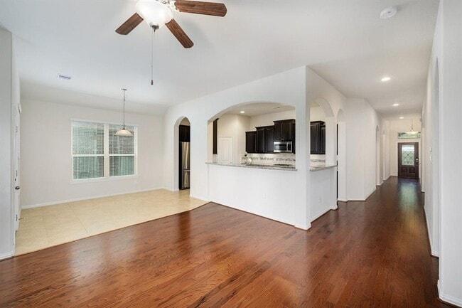 Building Photo - 15 Sawbridge Cir