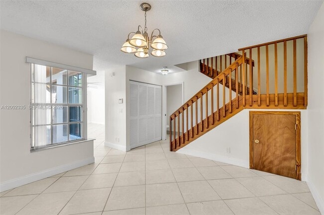 Building Photo - 11163 Chandler Dr