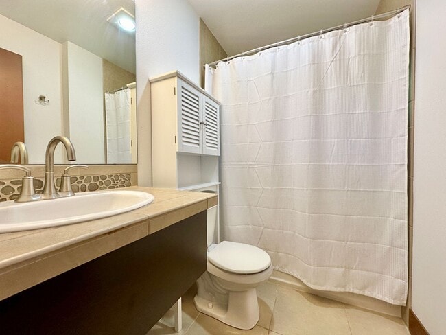 Building Photo - Stunning Townhome for Lease  in Seattle’s ...