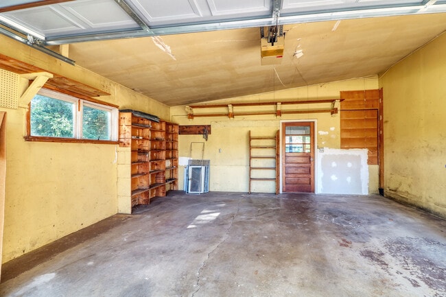 Building Photo - 1817 14th St S