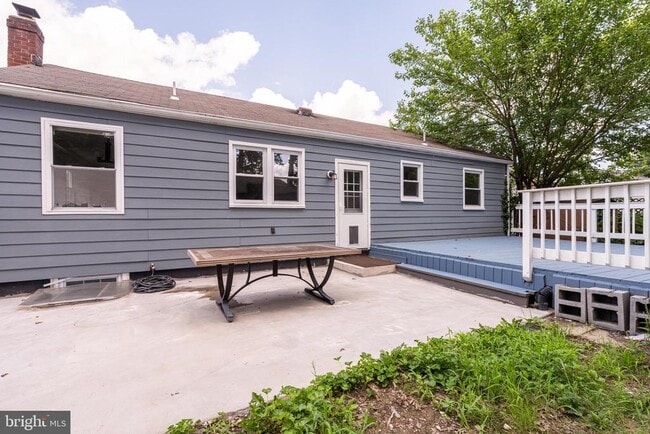 Building Photo - 4144 Addison Rd