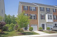 Building Photo - Liberty Crossing