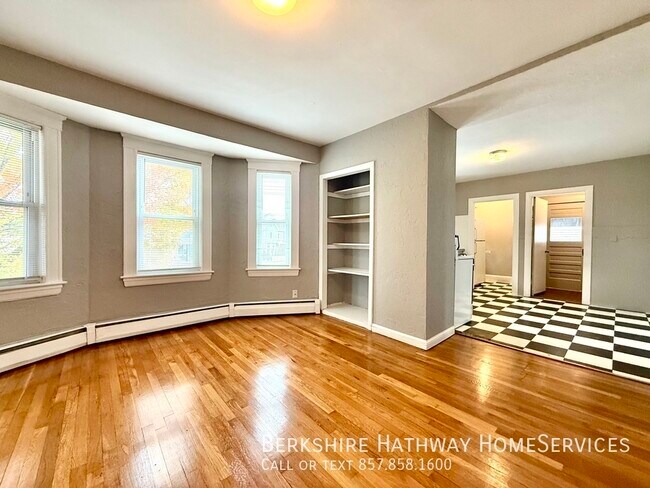 Building Photo - 879 Broadway-2