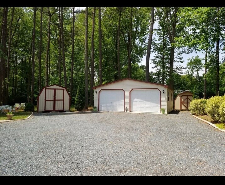 Building Photo - 32300 Azalea Ln
