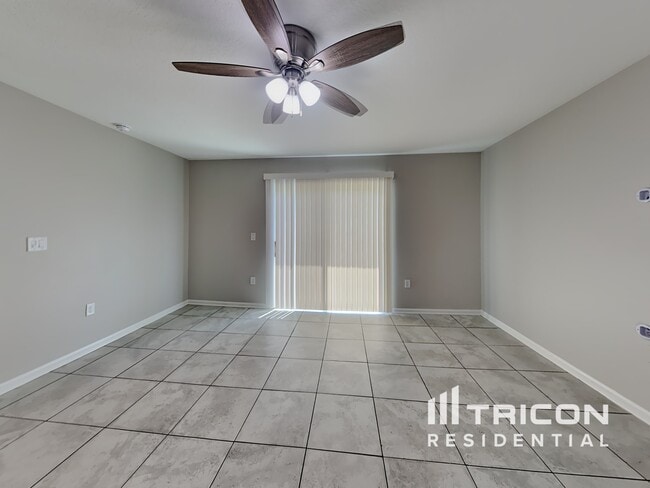 Building Photo - 2635 Glory Trail Jacksonville FL